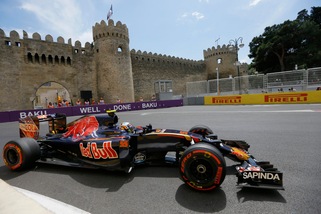 F1 Toro Rosso, Sainz: «Nuova sfida a Baku»