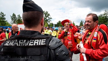 Euro 2016: pacco sospetto, panico a Bordeaux