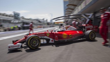 F1 Ferrari, Vettel: «Qualifiche caotiche, la gara sarà lunga»