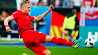 Torino, per Glik avanza il Monaco: incontro e offerta da 11 milioni