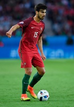 Calciomercato Juventus: Mascherano-Gomes, Marotta non molla