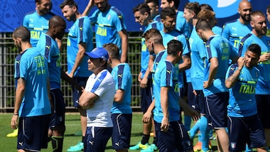 Euro 2016: Germania e Francia sorridono, Italia in salita