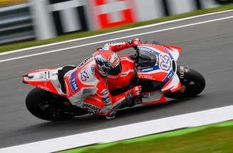 MotoGp Assen: Dovizioso guida le terze libere, Rossi è 4°