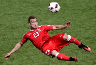 Euro 2016, Svizzera-Polonia: Shaqiri pazzesco, che gol in rovesciata!