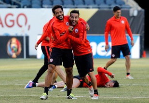 L'Equipe: «Il Marsiglia tiene Isla e scarica De Ceglie»