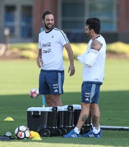 Copa America, il gesso non ferma Lavezzi: c'è anche lui all'allenamento