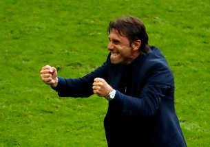 Italia, Conte: «Siamo anche belli da guardare. Con la Germania servirà un'impresa titanica»