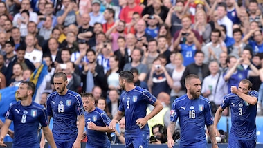 Euro 2016, striscione contro la polizia: rilasciati i tre italiani