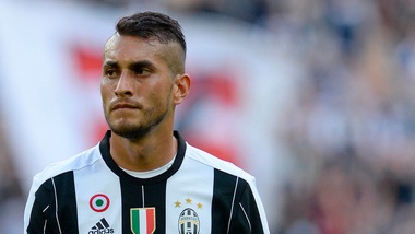 Calciomercato Juventus, Marotta al lavoro sulle uscite: Pereyra il primo della lista