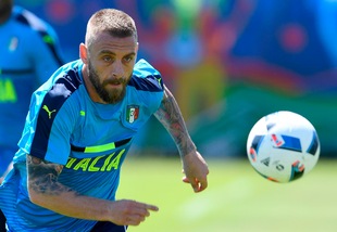 Italia, De Rossi si allena e spera. Germania, Hector recupera