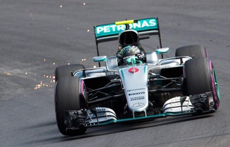 F1, Gp Austria: Rosberg in testa, quarto tempo per Vettel