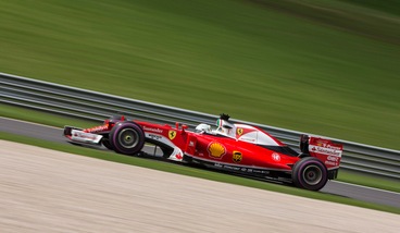 F1, Gp Austria: Vettel davanti nelle libere, che botto per Rosberg