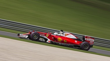 F1, Gp Austria: Vettel davanti nelle libere, che botto per Rosberg