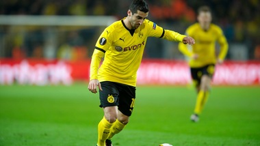 Manchester United scatenato: ufficiale Mkhitaryan dal Borussia Dortmund