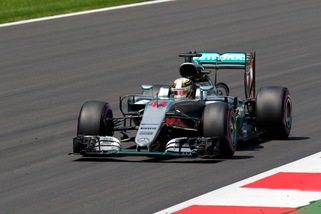 F1, Gp Austria: Hamilton in pole, Vettel parte nono