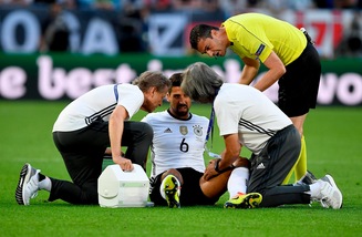 Juventus, ansia per Khedira. Il suo Europeo è già finito