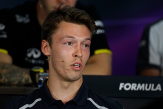 F1, Kvyat: «Via i cordoli, sono troppo pericolosi»