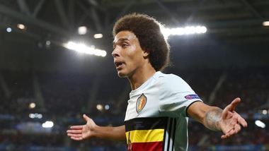 Calciomercato Napoli, per Witsel è sfida all'Everton