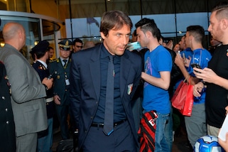 Euro 2016: l'Italia di Conte atterra a Malpensa: «E' una gioia che non dimenticherò mai»
