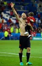 Euro 2016, l'Uefa: «Festa in campo con i figli? Non è una festa di paese»