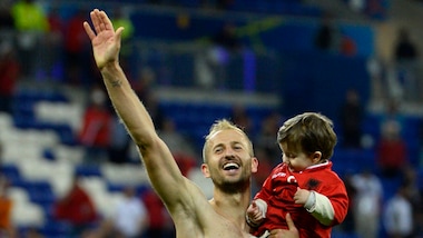 Euro 2016, l'Uefa: «Festa in campo con i figli? Non è una festa di paese»