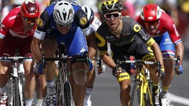 Ciclismo, Tour de France: Kittel trionfa al fotofinish
