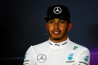 F1 Mercedes, Hamilton: «Con Rosberg nessun testa a testa»
