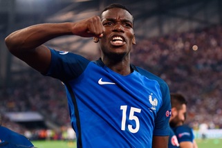 Calciomercato, «Raiola incontrerà la Juventus per Pogba allo United o al Real»