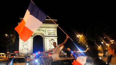 Euro 2016, il post Germania-Francia è tragico: rissa e un morto