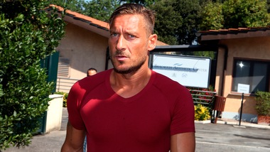 Totti: Roma, Juve più forte e competitiva. Gap da ridurre