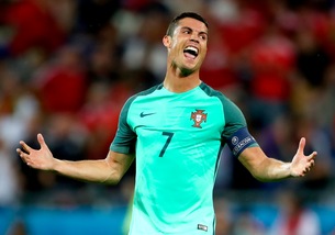 Euro 2016, Pogba senti Ronaldo: «Pronto a scrivere la storia»