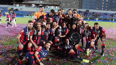 Calciomercato, il Crotone insiste per il fratello di Aguero