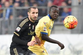 Calciomercato Crotone, si punta l'ex Frosinone Chibsah