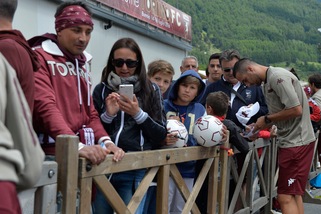 Torino, selfie e autografi per i granata a Bormio