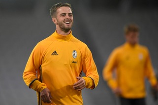 Pjanic: «Juve, nessuno è come te in Italia»