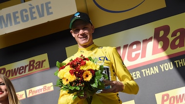 Tour de France, Froome cannibale. Aru punta al podio