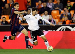 Calciomercato, è ufficiale: niente Juve per André Gomes, va al Barcellona