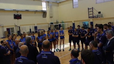 Il Presidente del Coni Malagò saluta gli azzurri in partenza per Rio