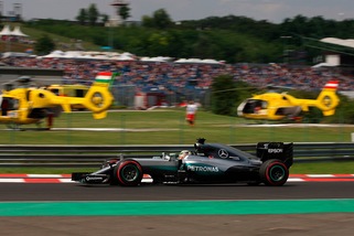 F1 Gp d'Ungheria: la pioggia fa posticipare le qualifiche