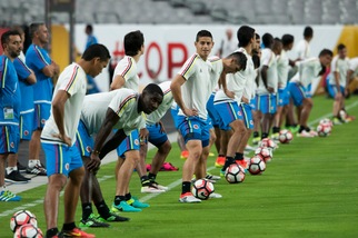 Real Madrid, James Rodriguez: «Voglio restare e conquistarmi il posto»