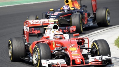 F1 Ferrari, Raikkonen su Verstappen: «Spostamento anomalo»