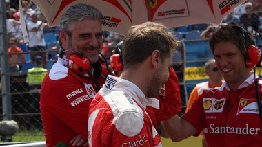 F1 Ferrari, Arrivabene accusa: «Doppia manovra di Verstappen»