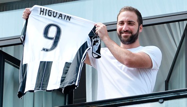 Juventus, Higuain ha scelto la numero 9