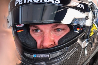 F1, Gp Germania: Rosberg in pole, Vettel è sesto