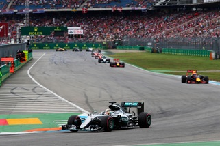 F1, Gp Germania: trionfa Hamilton! Vettel quinto