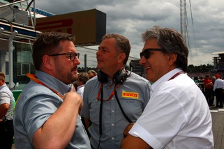 F1 Pirelli, Hembery: «Strategia a tre soste più veloce»