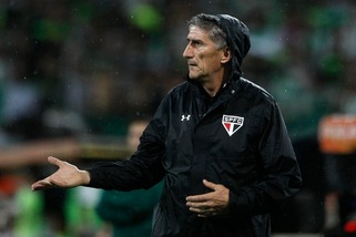 Argentina, Edgardo Bauza è il nuovo ct: dovrà convincere Messi