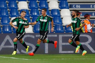 Europa League, Sassuolo-Lucerna 3-0: Berardi regala i playoff