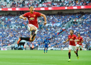 Community Shield: Leicester-Manchester United 1-2, le immagini della vittoria di Ibra e Mou