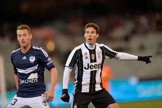 Calciomercato Juventus: Hernanes resta in bilico, Valencia-Benfica il duello